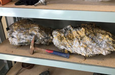 Уникальные золотые образцы найдены на шахте Бета Хант в Австралии